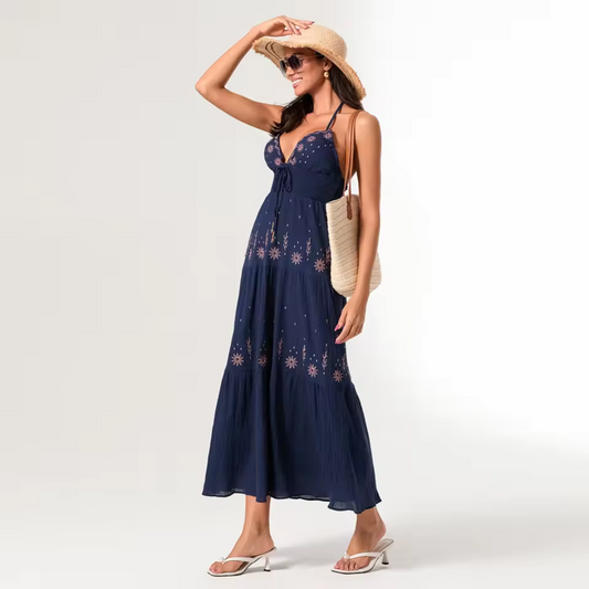 Vestido bohemio largo con detalles florales bordados